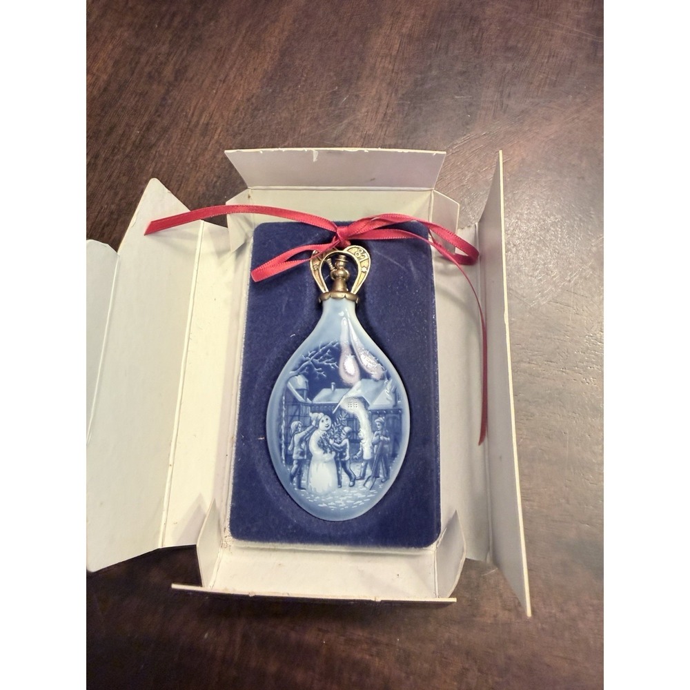 Bing & Grondahl Porcelain Christmas Drop Ornament 1987 original Box